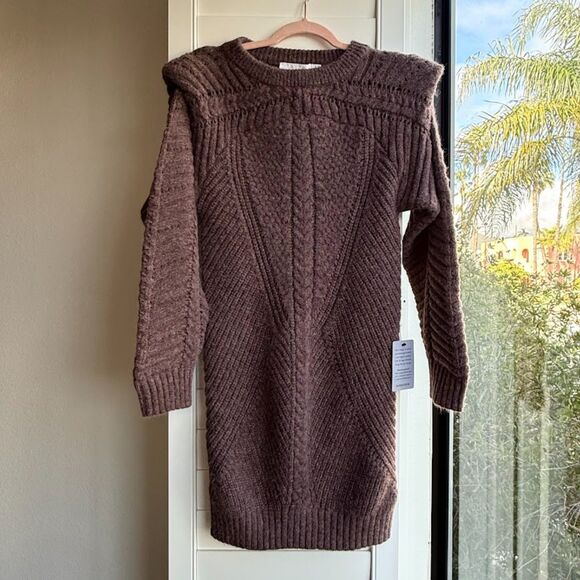 ASTR Statement Shoulder Cabkleknit Sweater Dress in brown size XS NWT - Picture 1 of 8